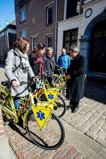 Felgele spoedfiets voor huisarts Nijmegen